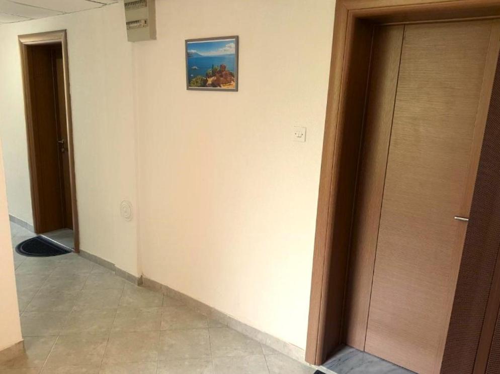 Studio Apartment Lis Ohrid Bagian luar foto