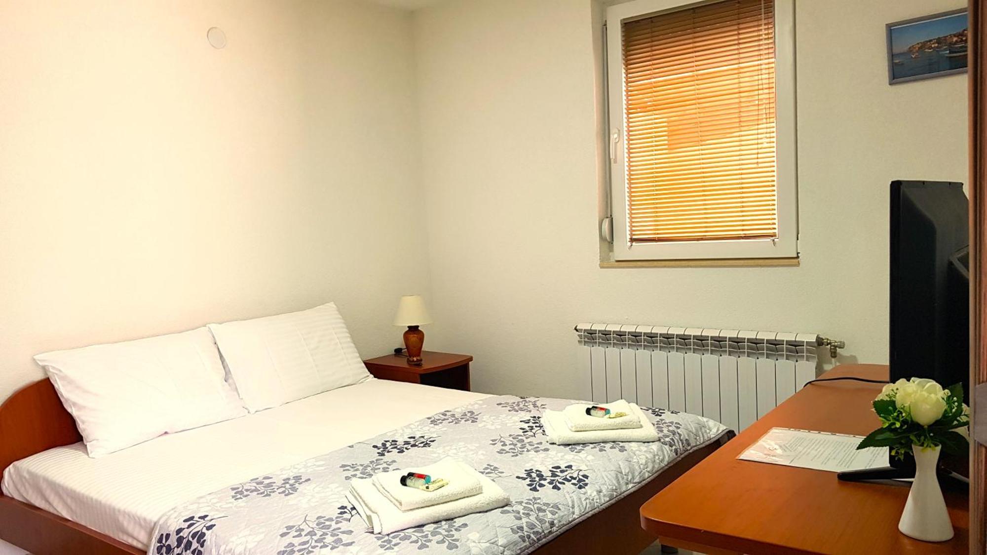 Studio Apartment Lis Ohrid Bagian luar foto