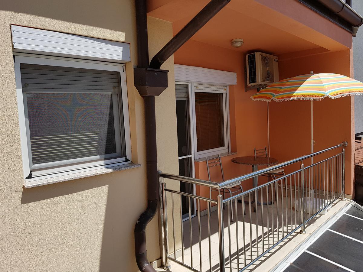 Studio Apartment Lis Ohrid Bagian luar foto