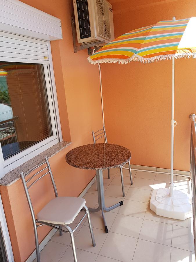 Studio Apartment Lis Ohrid Bagian luar foto